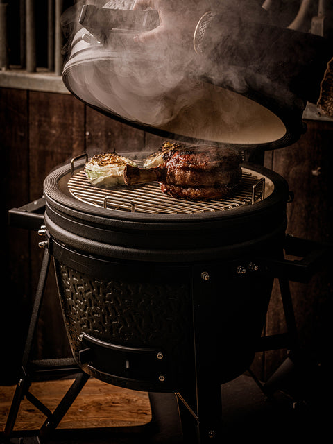Smoking grilled beef on the compact bstrd komado oven 